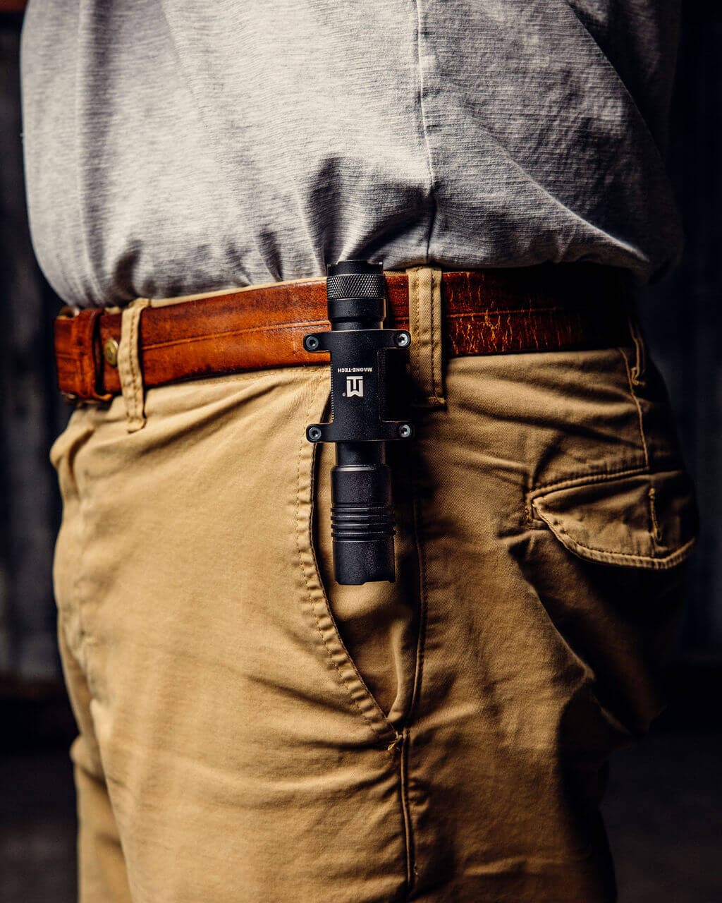 Universal Magnetic Flashlight Mount (Female)