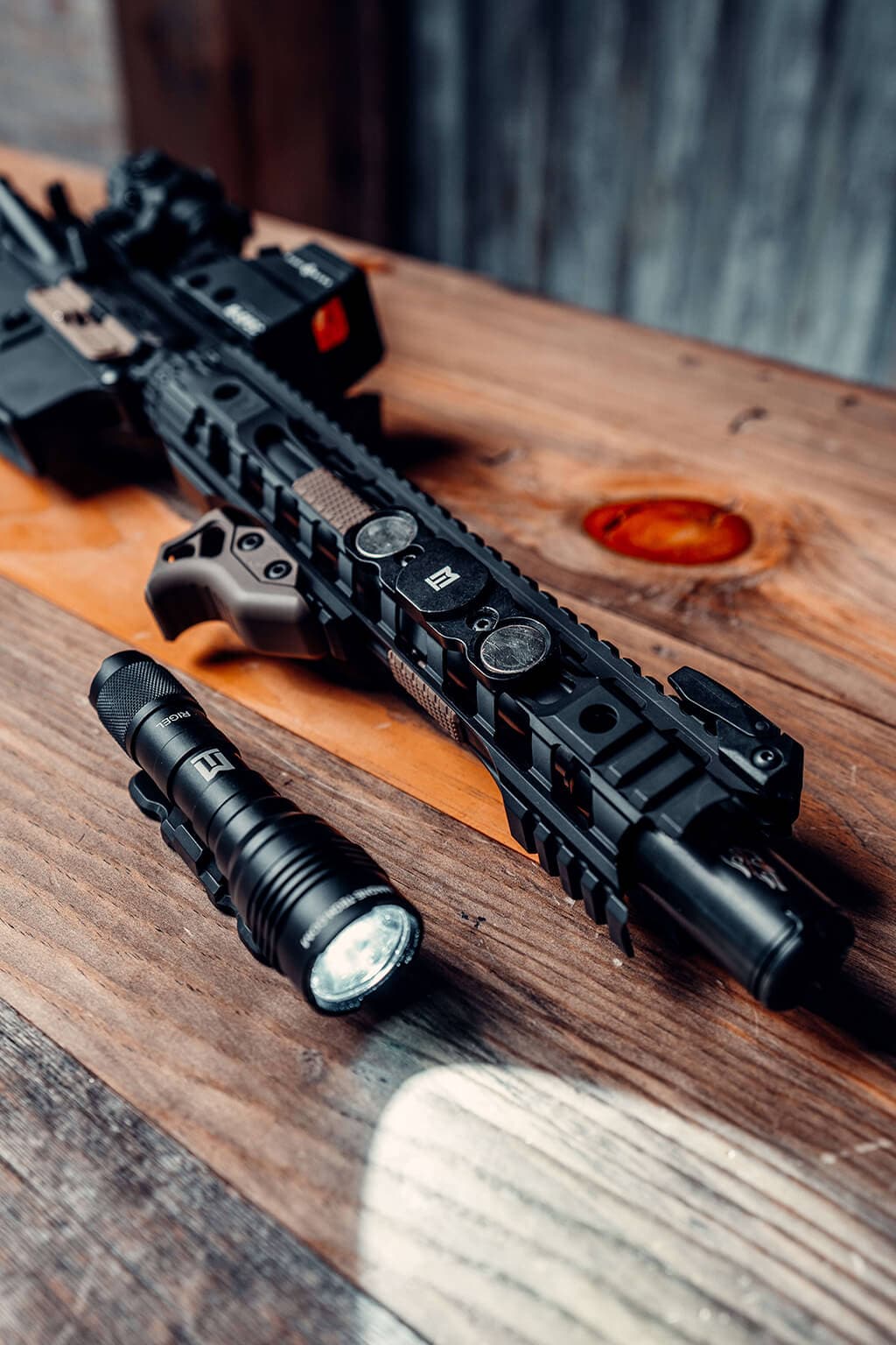 Rigel-M: 1000 Lumen Magnetic Weapon Light Kit for M-Lok Rail